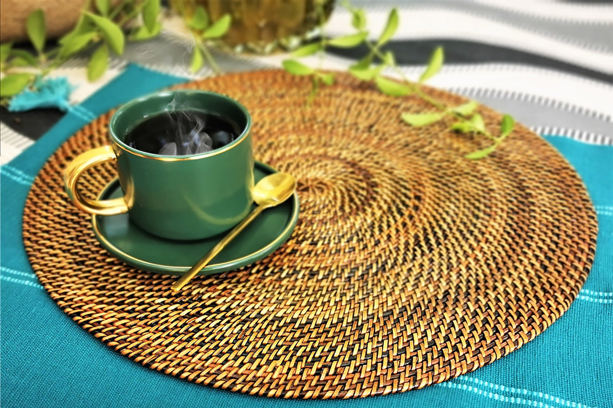 Round Placemat, 15" Plain, With Napkin Ring, Set of 4