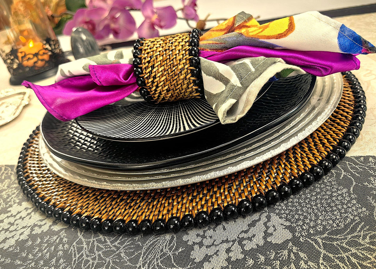 Round Placemat and Napkin Ring, With Black Wood Beads, Set of 4